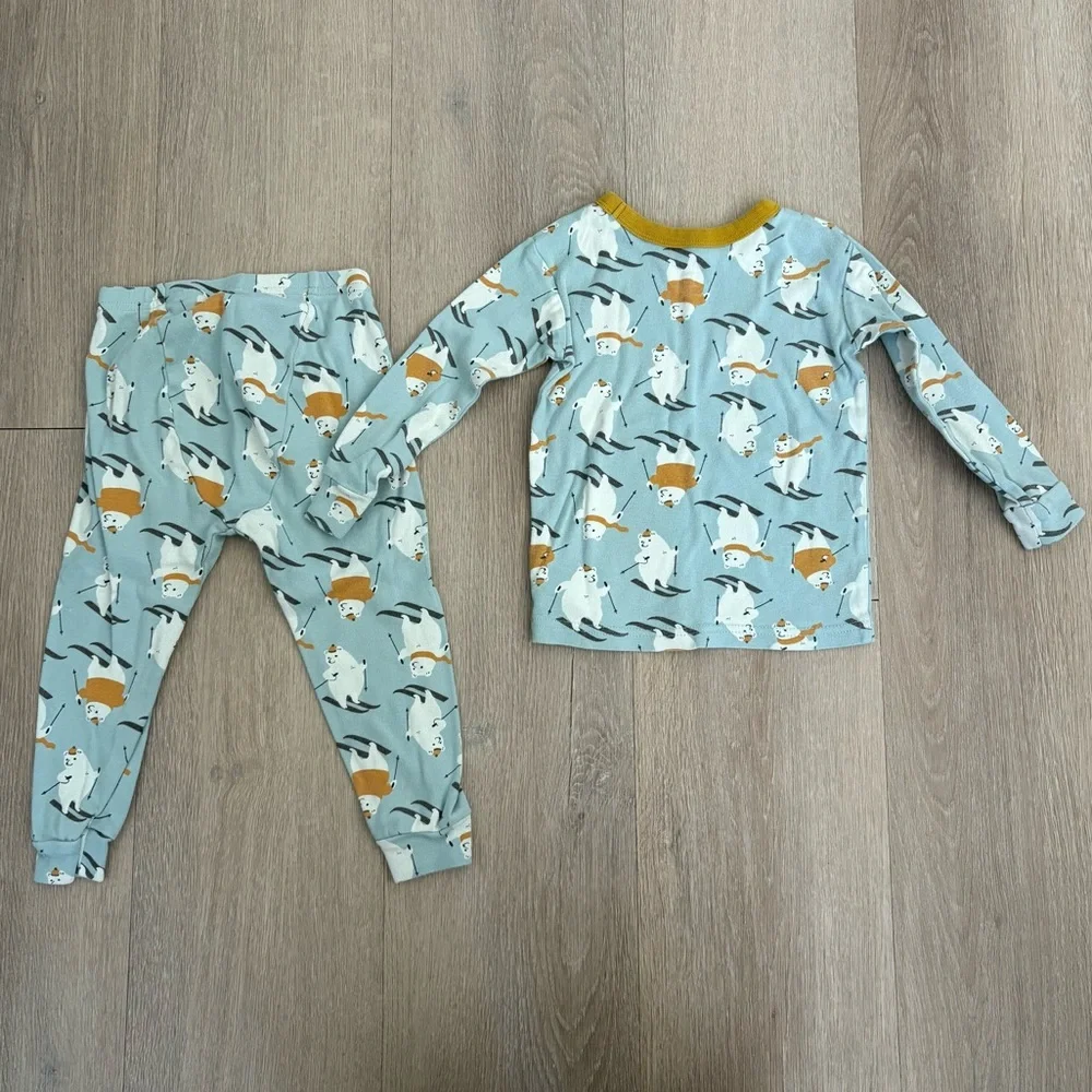 GAP Kids Toddlers Pajama Set Baby Blue Polar Bear Ski Print 100% Organic Cotton